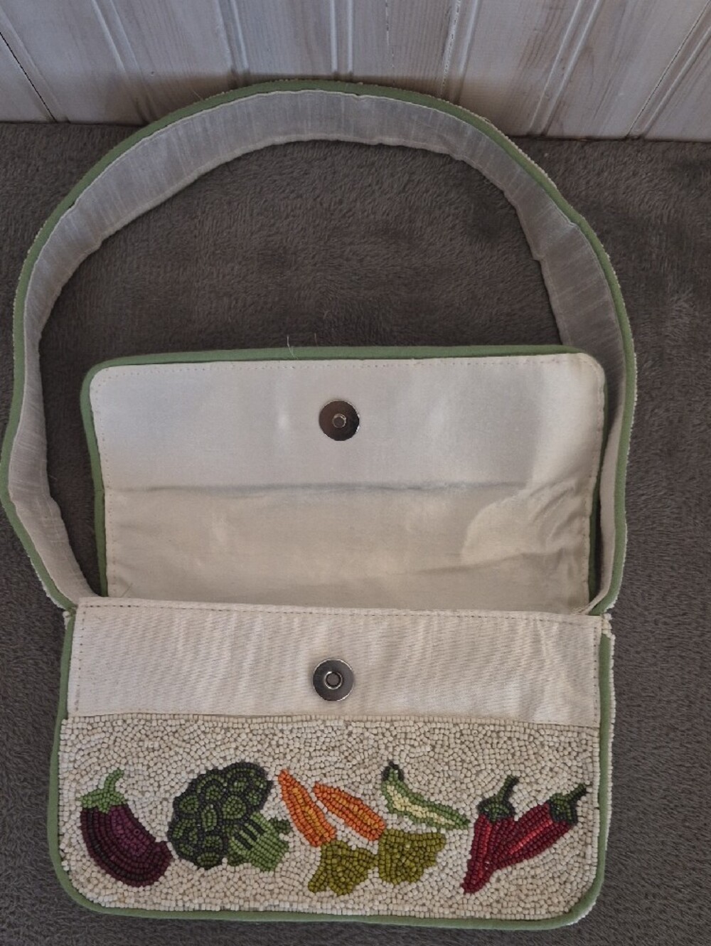 Beaded Vegetable Embroidery Shoulder Bag in Cream and Green - Picture 5 of 5